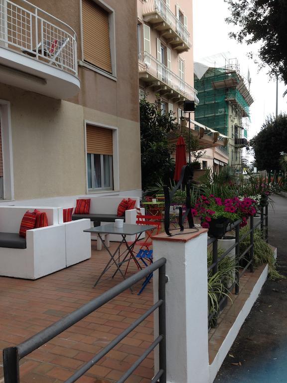 Spot 2* Varazze
